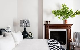 The Townhouse - Historic In The Heart Of L'Ton